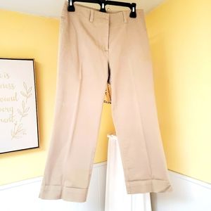 Woman's New York and company capris